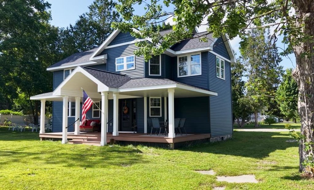 302 W Dresden, Kalkaska township