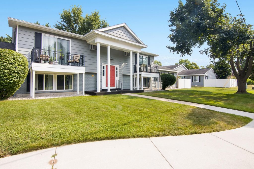 841 Fern, Traverse City