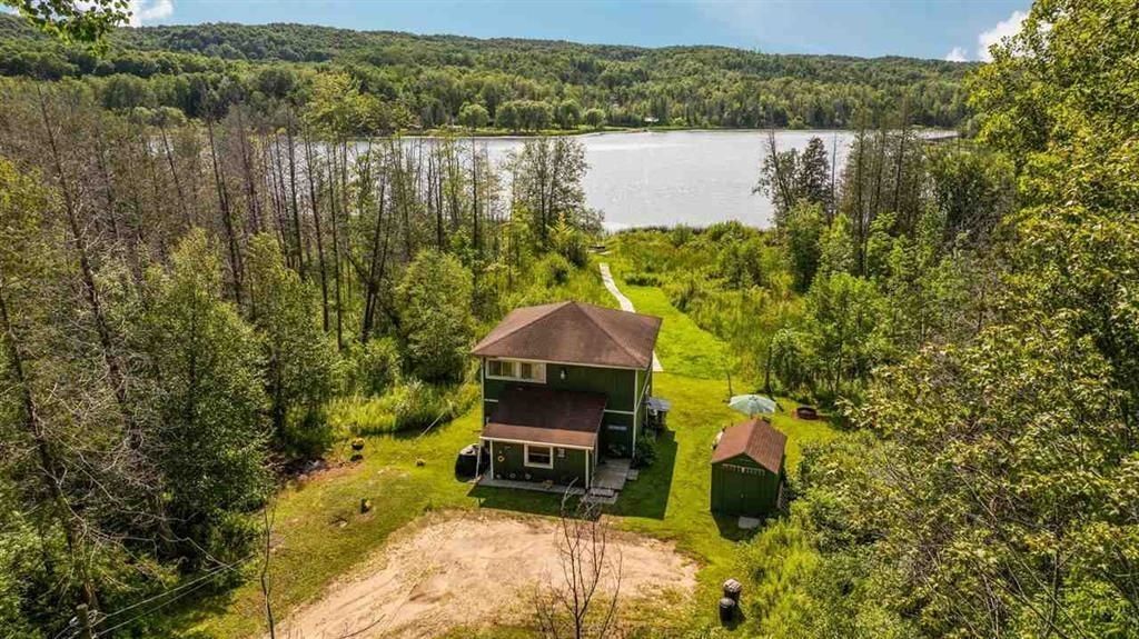 3555 Wilson, Echo township