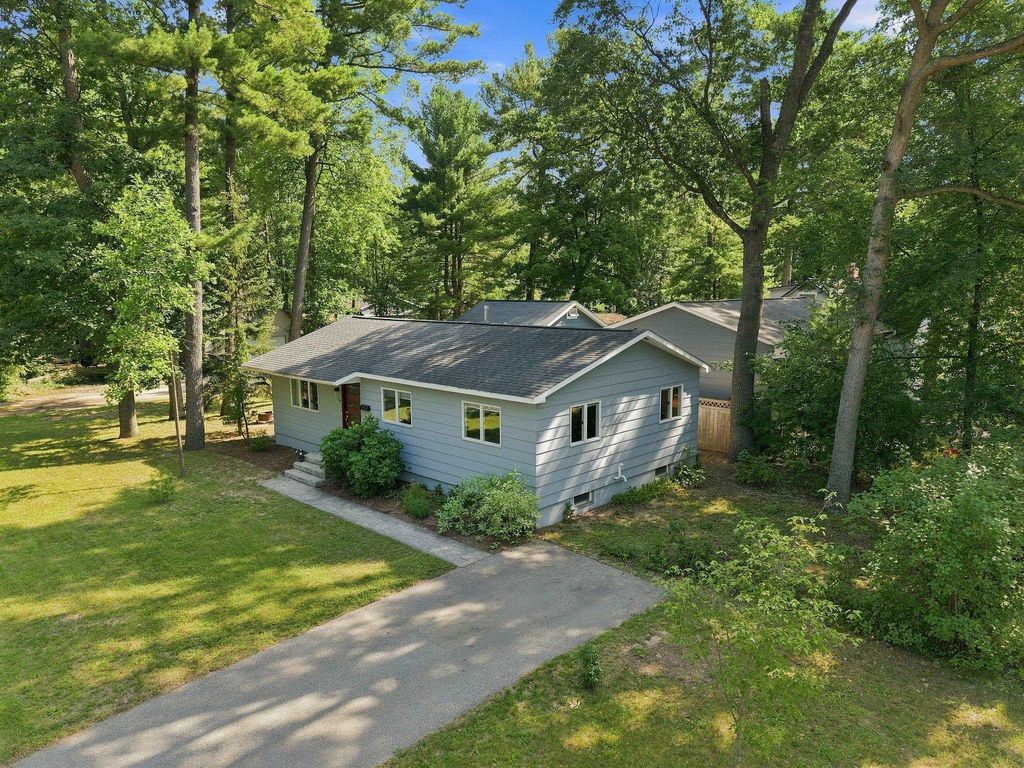 339 Huron, Traverse City city