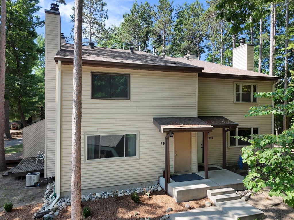 3955 Emily, Traverse City
