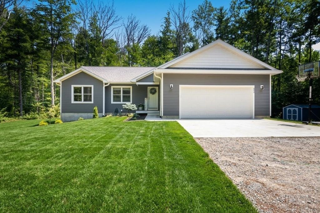 4893 S Betsie River Rd, Interlochen
