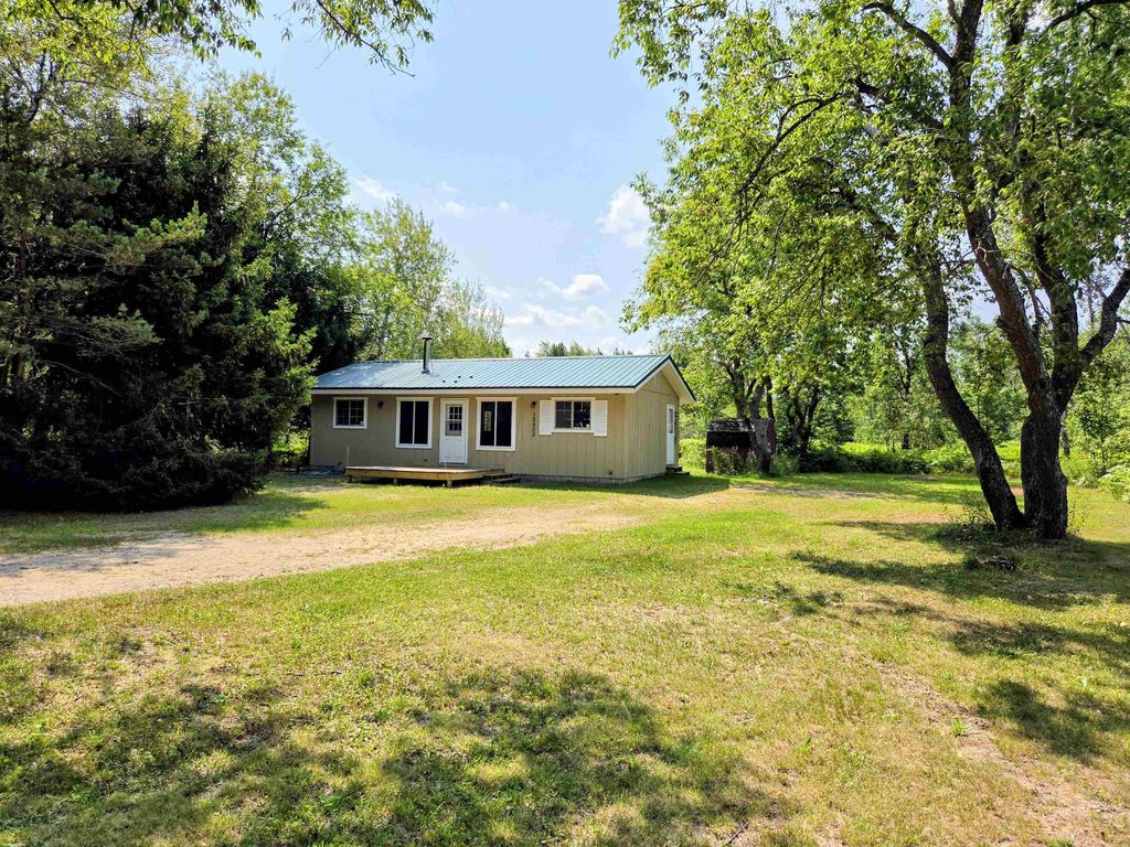 10500 Montrose Dr, Chestonia township