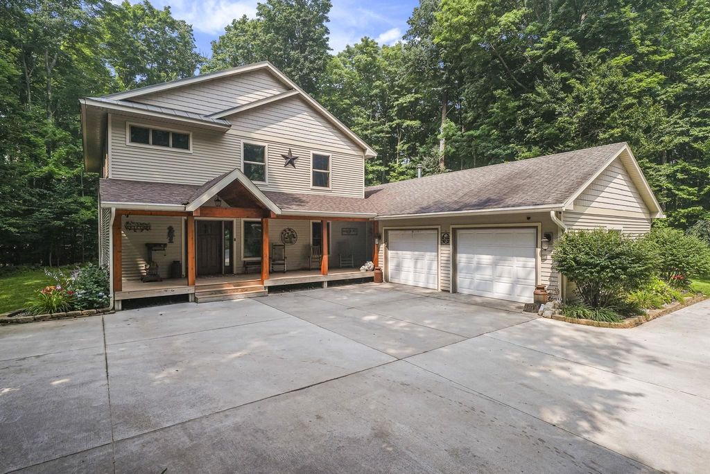 1335 Lamerson, Inland township