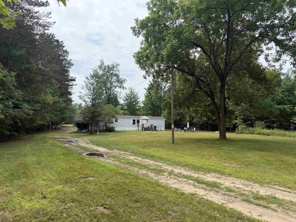 23567 Faylor, Cleon township