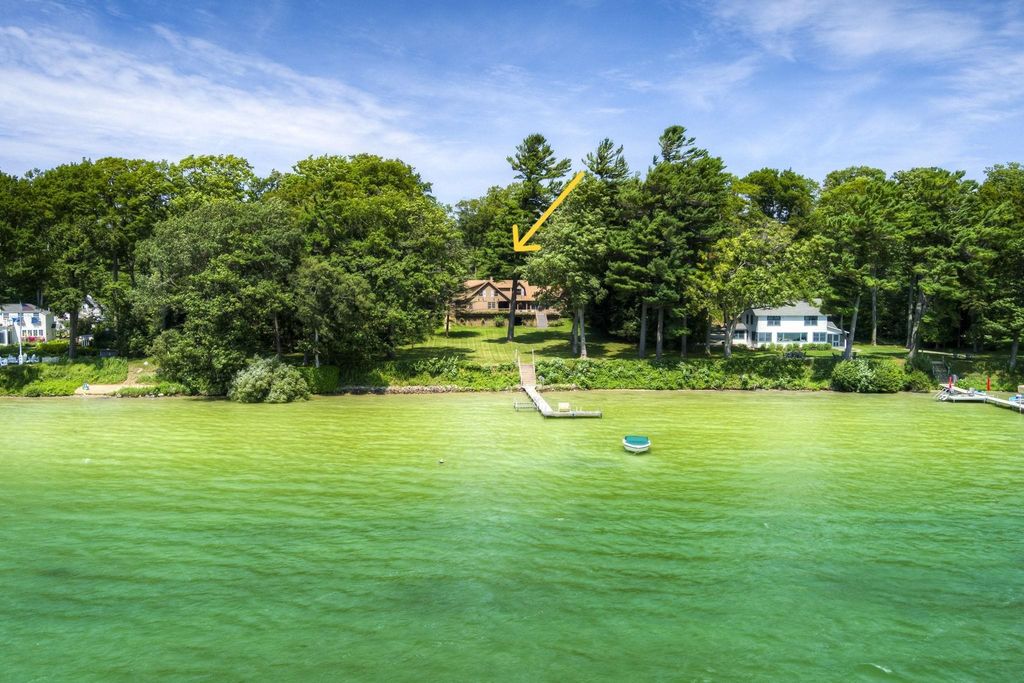 3706a N Manitou, Leland township