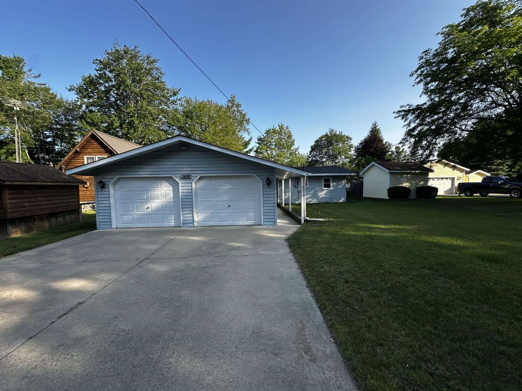1466 Lake James, Denton township