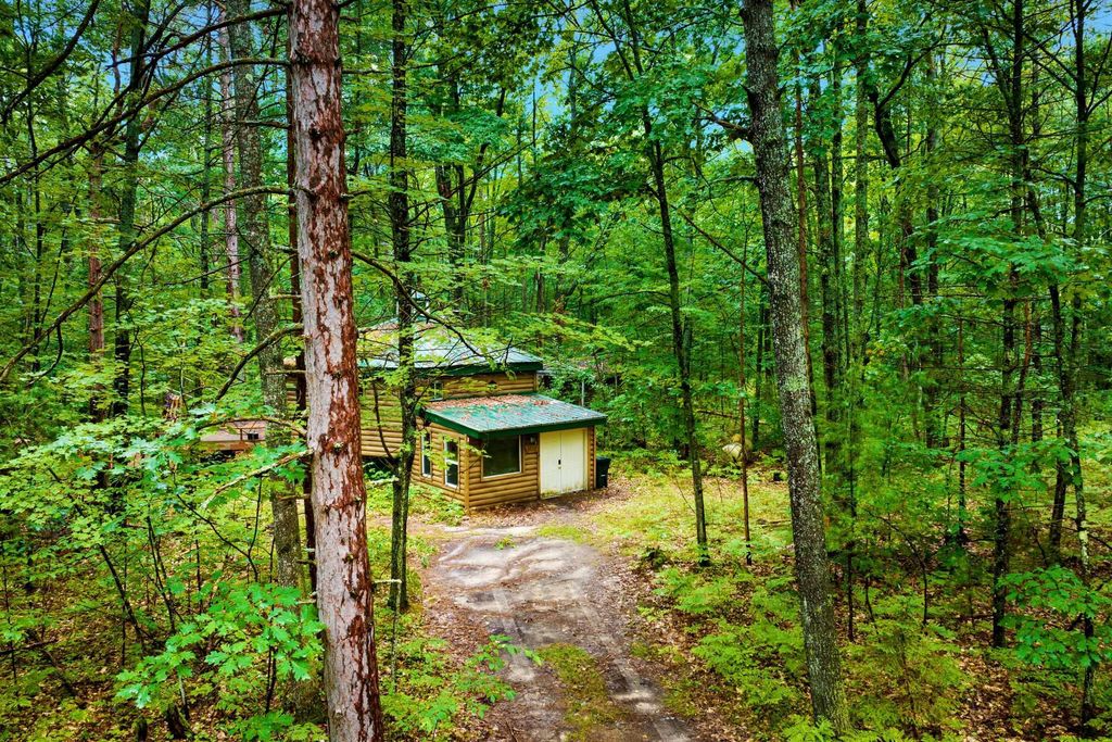 1825 Anita, Bear Lake township