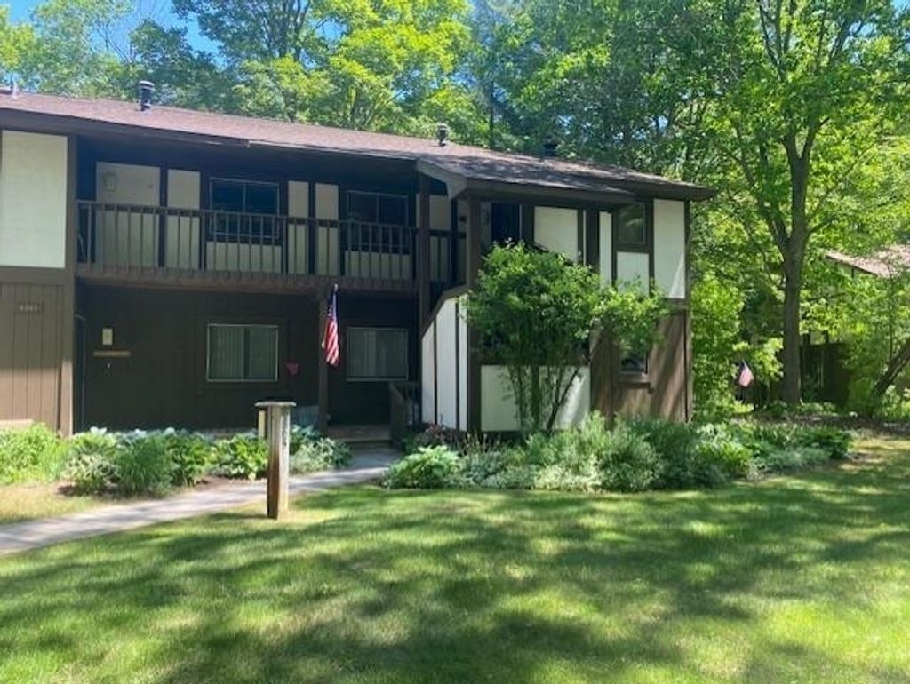 6865 Pinebrook, Bellaire