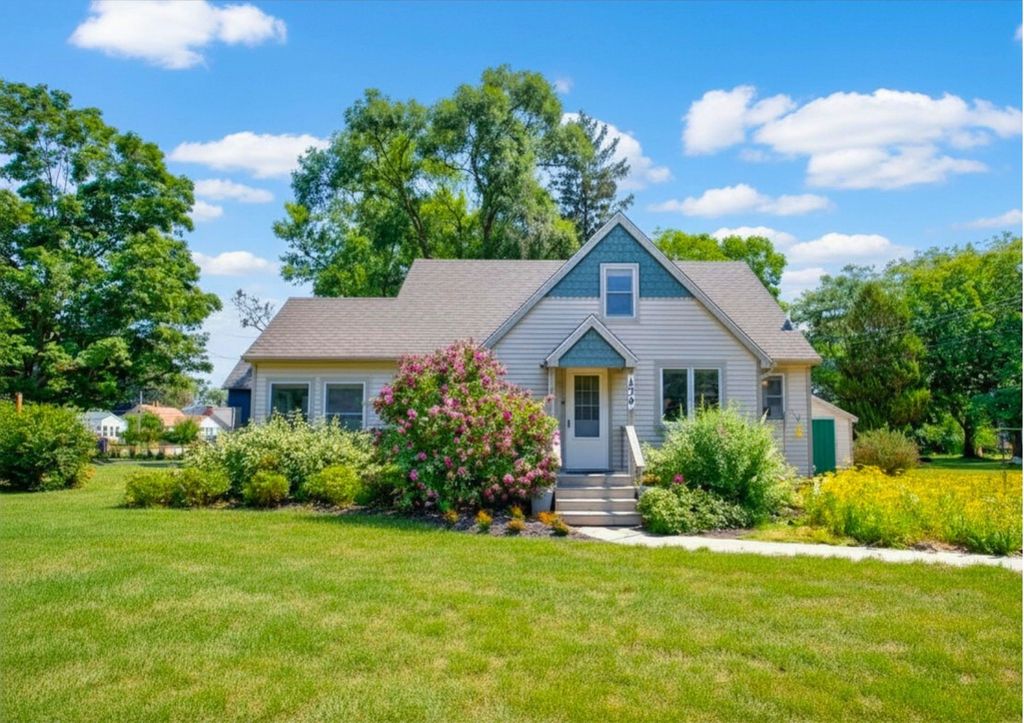 439 Plasman, Holland charter township