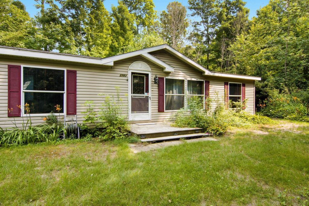 2783 Lake Ann, Inland township