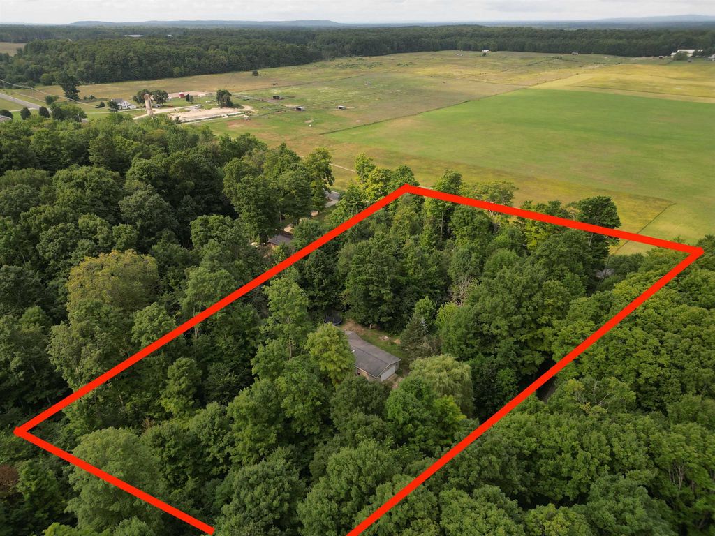 2783 Lake Ann, Interlochen