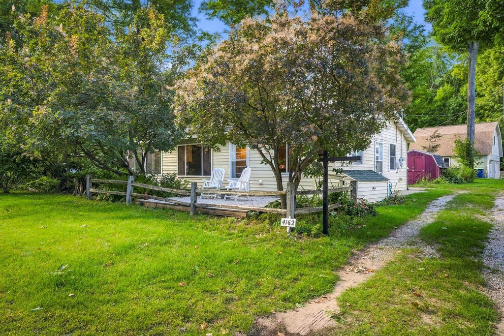 4162 Chrystal, Interlochen