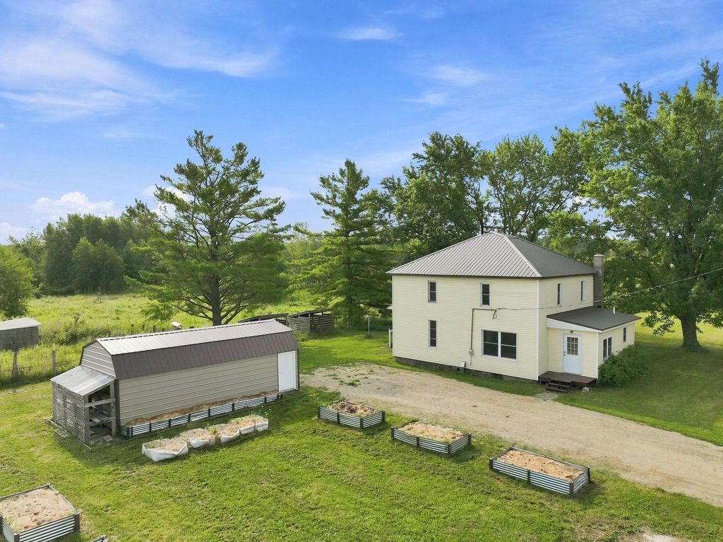 17046 90th, Evart township