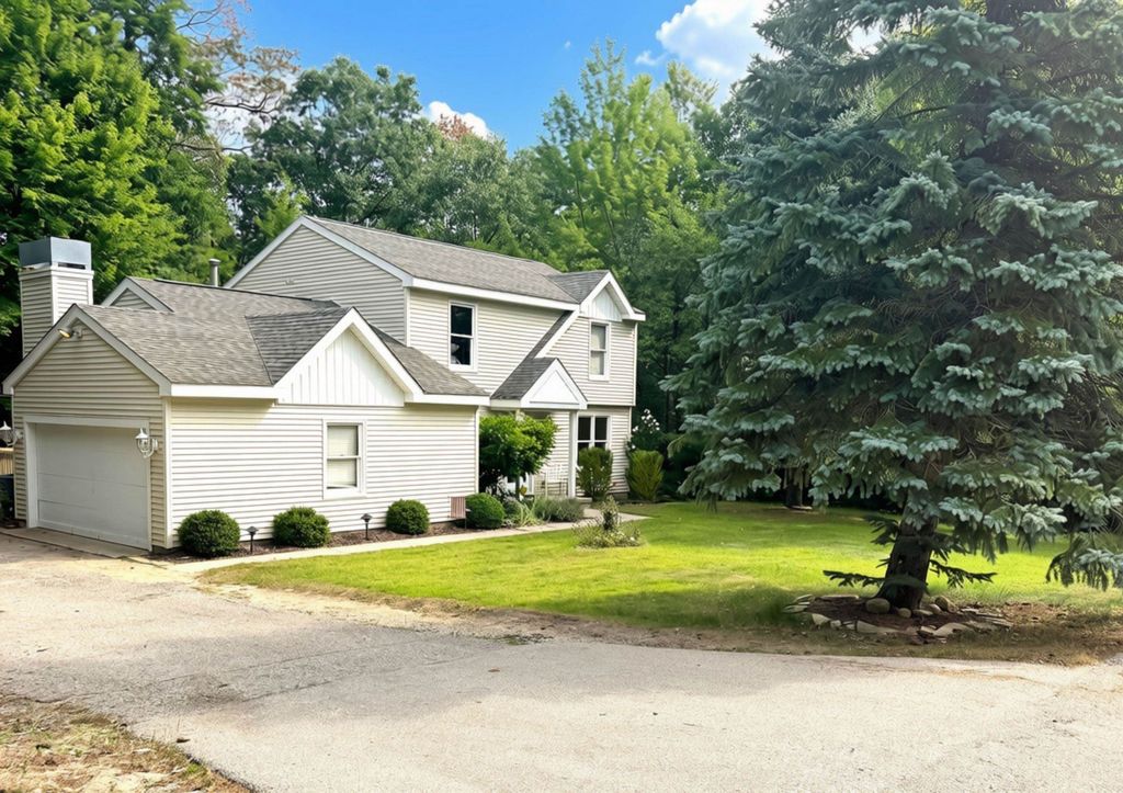 3419 N Timberwood Dr, Acme township