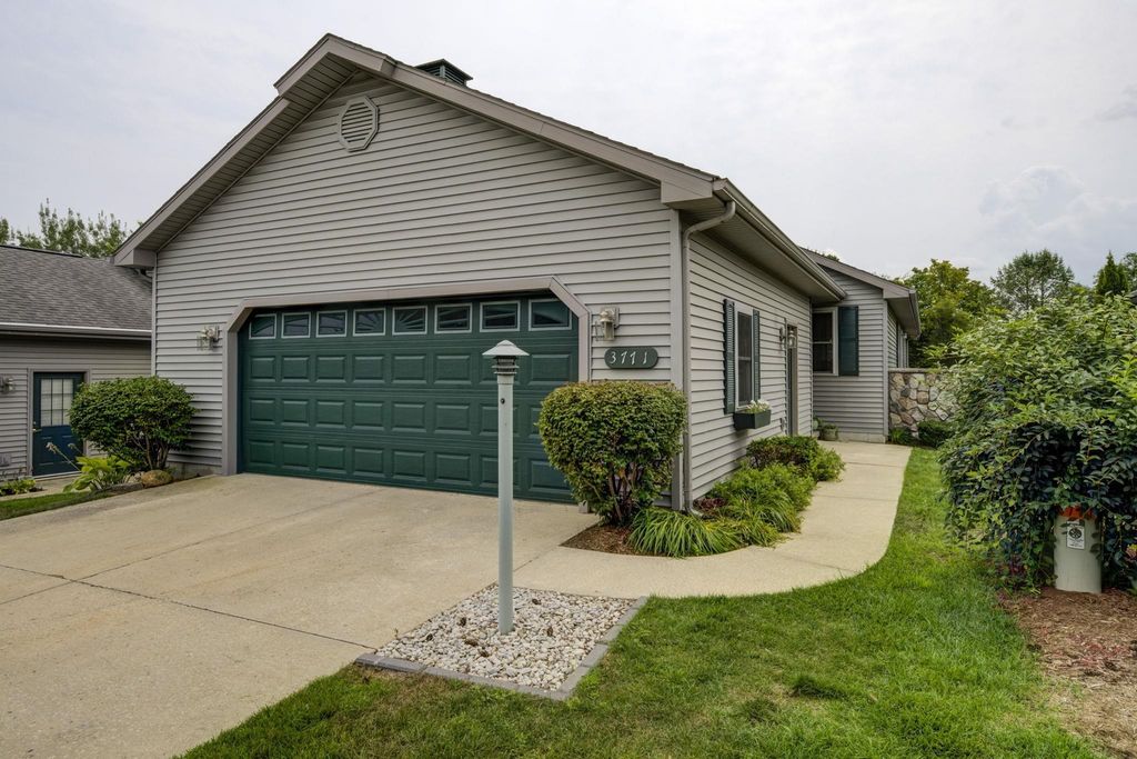 3771 Outback, Traverse City