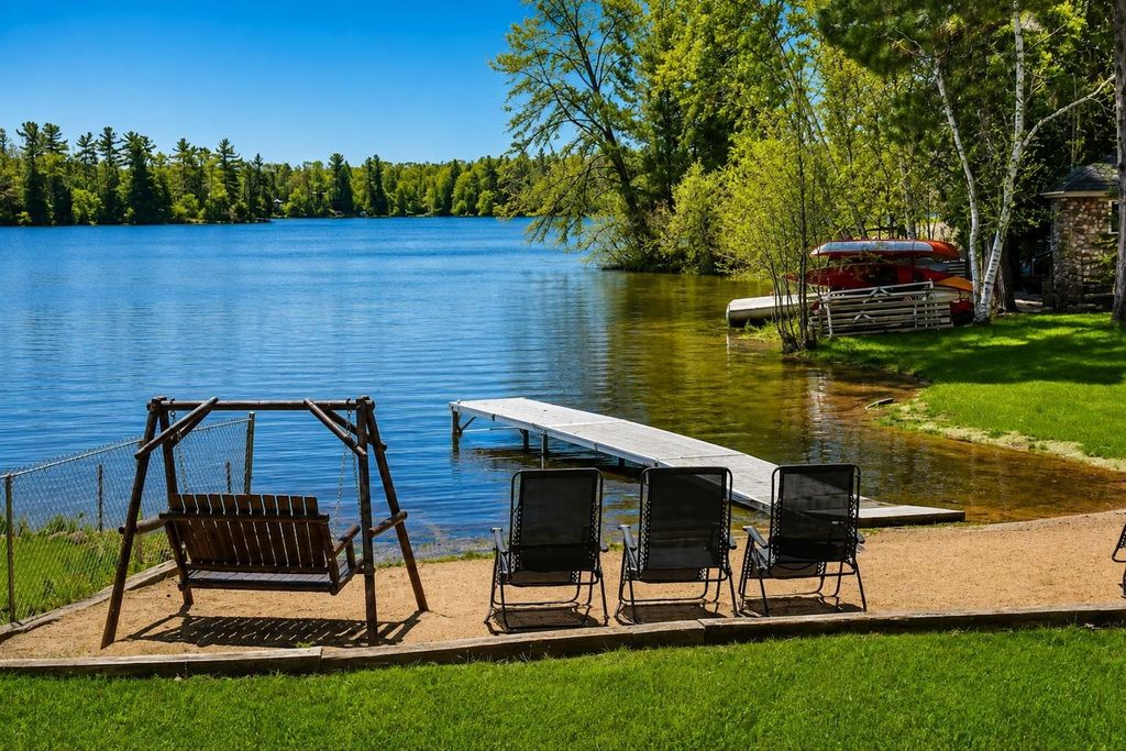 4256 North Spider Lake Rd, East Bay township