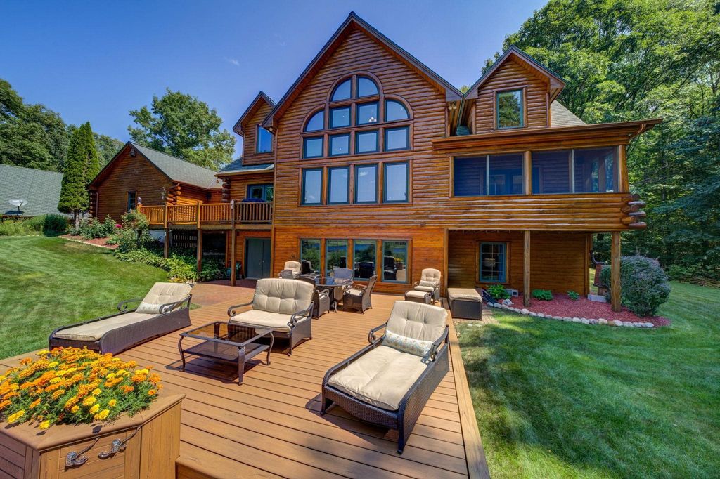 15495 E Pettengill, Kasson township