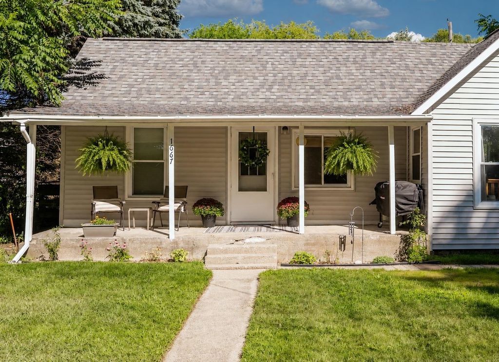 1667 Ewing St, Blair township