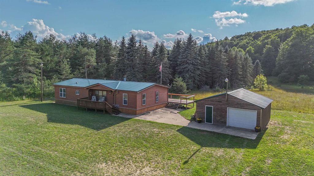 3749 N 29 1/4, Colfax township