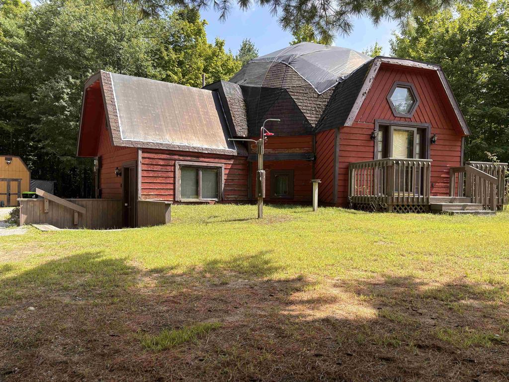 9980 Cresent, Long Lake township