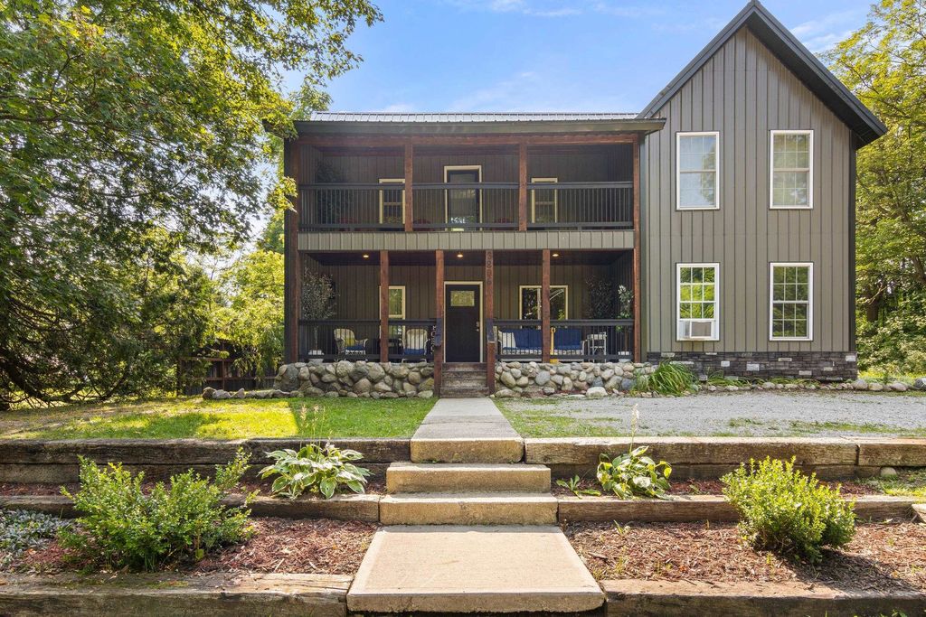 3806 Second, Chestonia township