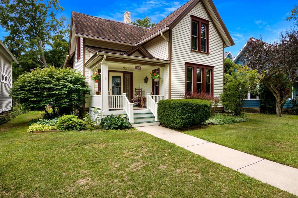 417 W Seventh, Traverse City city