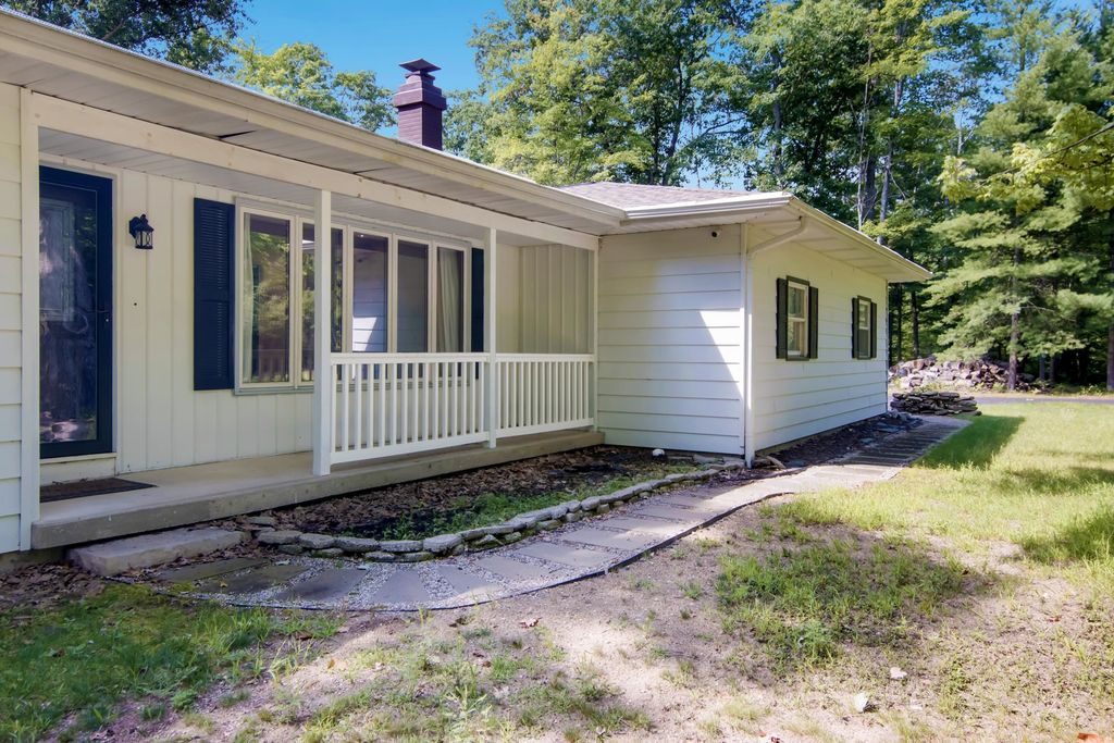5896 Betsie River, Grant township