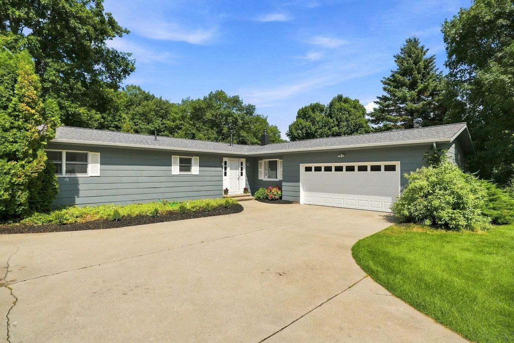 9991 E Crain Hill, Elmwood charter township
