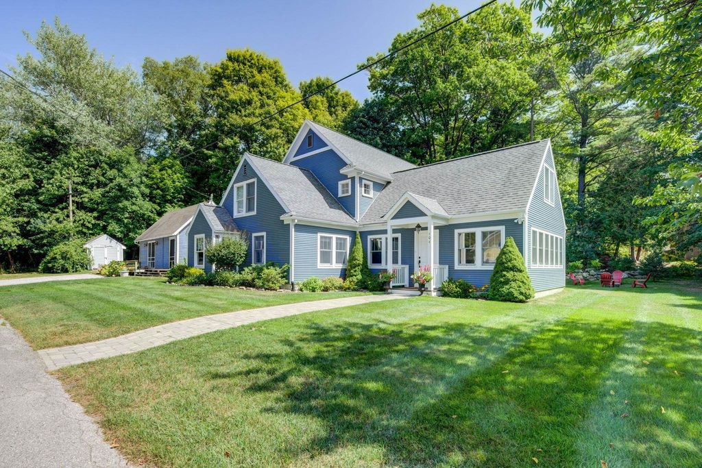 104 N Second, Leland township