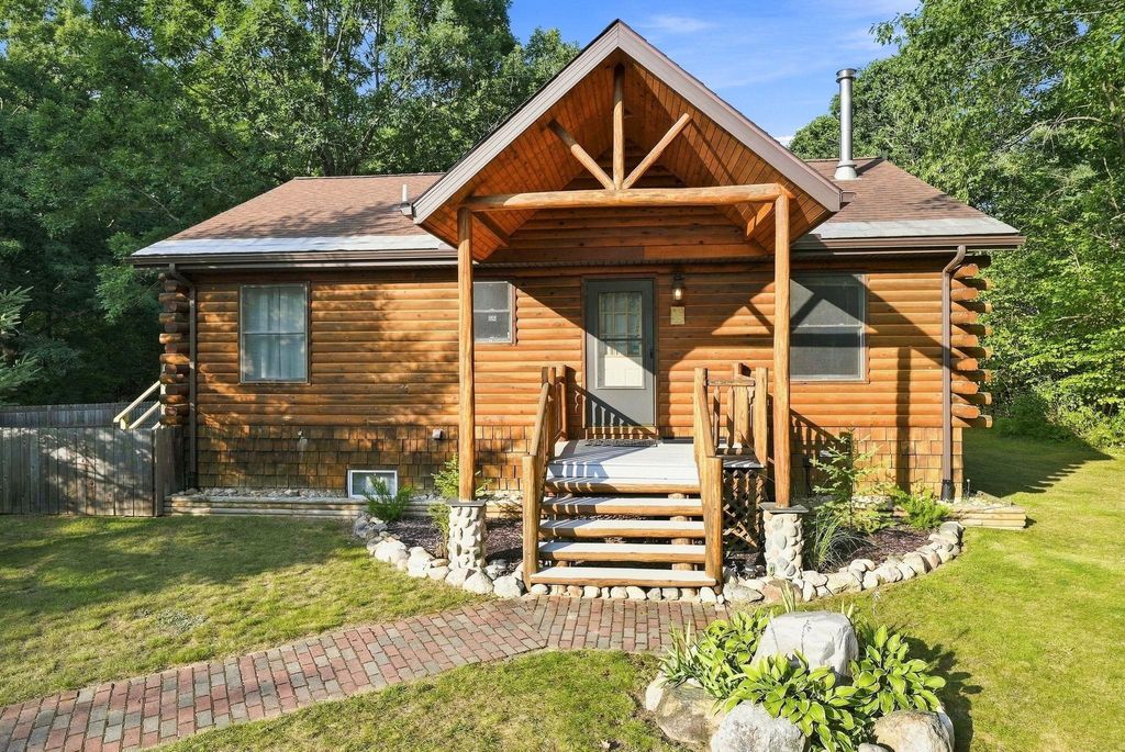 2085 E Mannsiding Rd, Hatton township