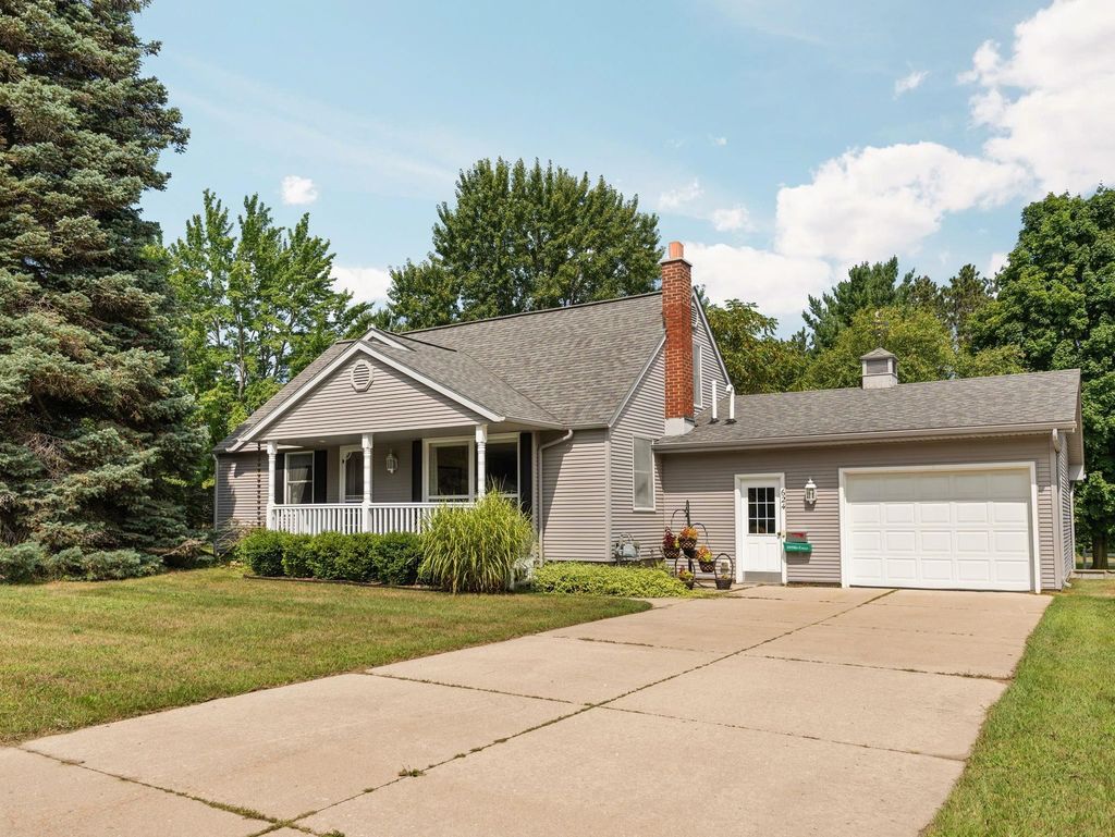 624 Fenton St, Paradise township