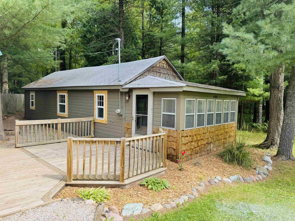 2260 Stevens Rd, West Branch township
