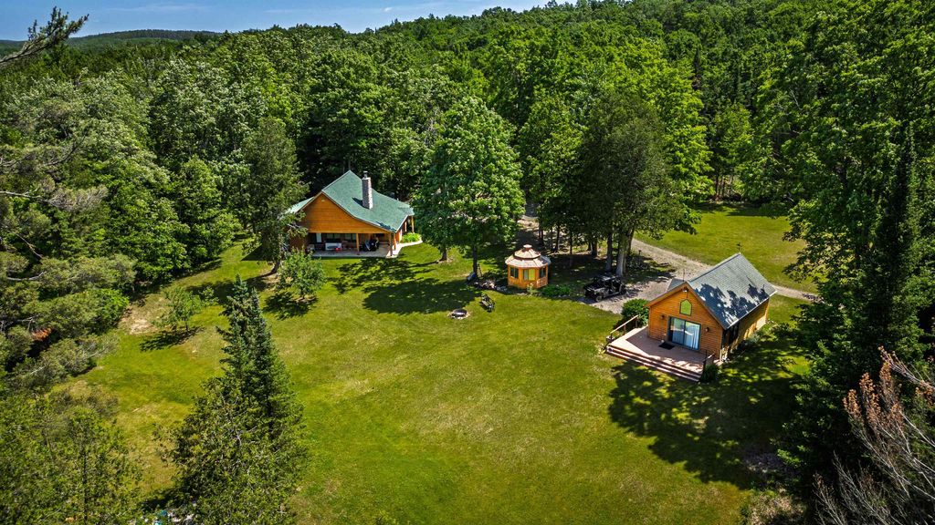 1133 W Thumb Lake, Corwith township