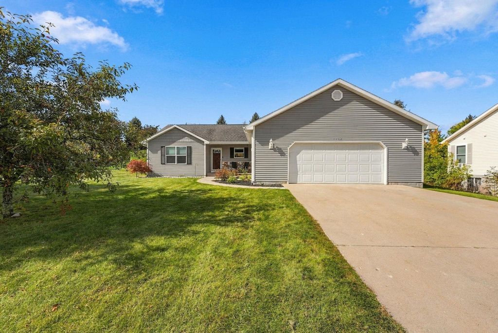 1363 Pollard, Traverse City