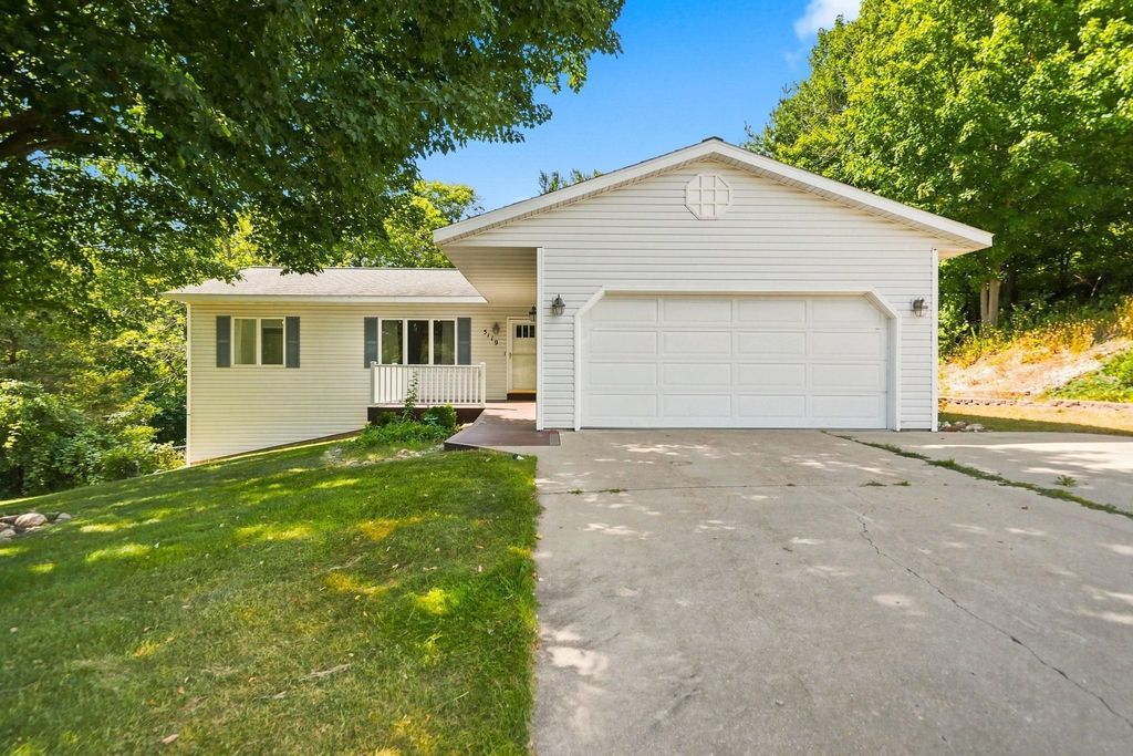 5119 Anna, Garfield charter township