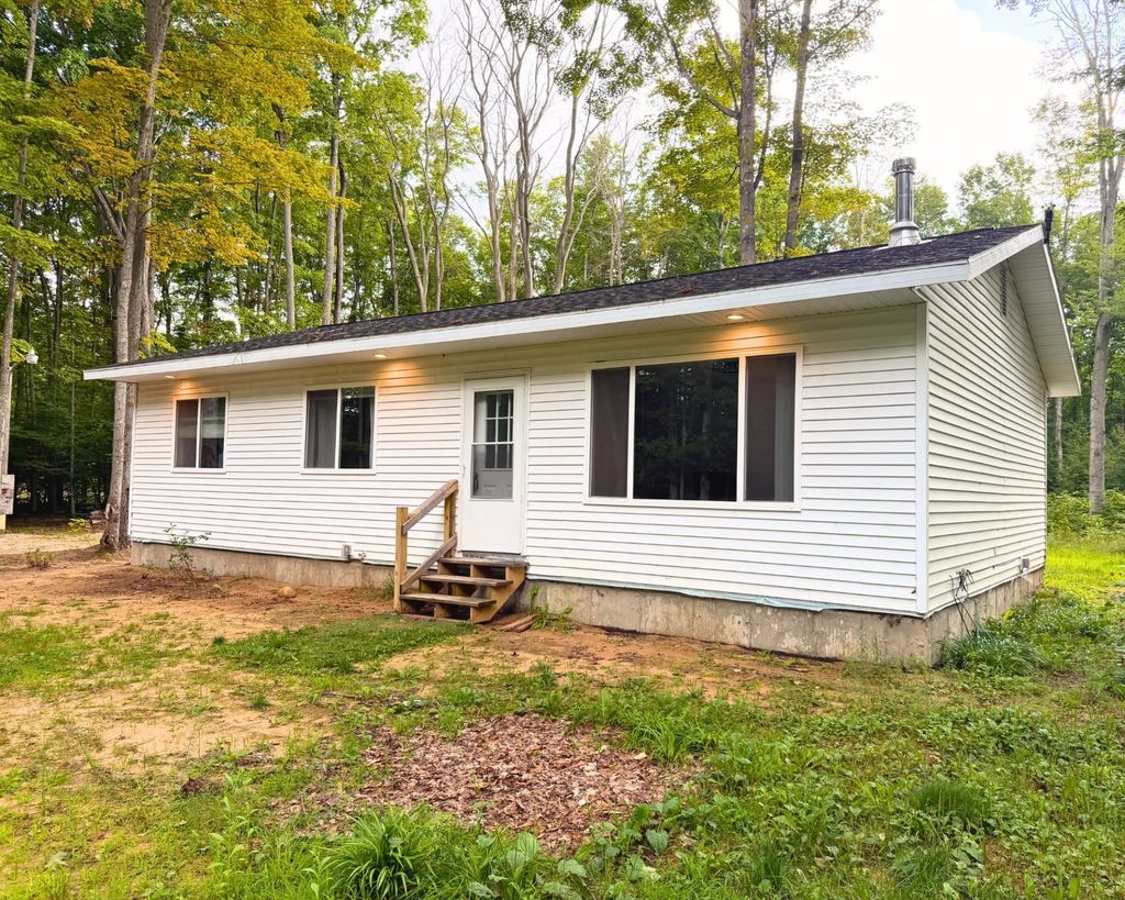 6168 Needles, Excelsior township