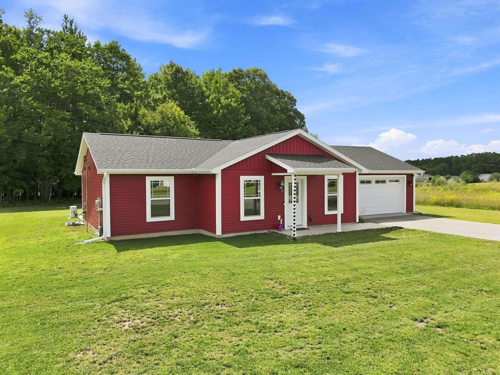 2177 Pebblebrook, Mayfield township