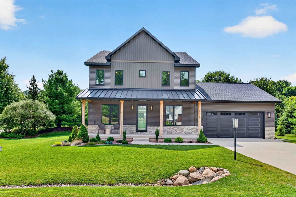 9336 E Summerfield, Traverse City
