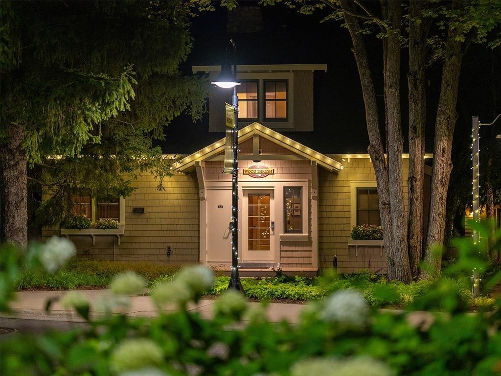 12397-unit 320d Crystal Mountain Dr, Thompsonville