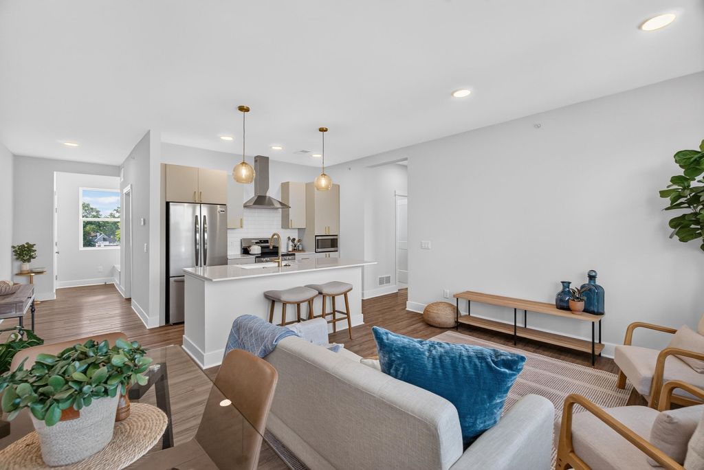 1109 S Carver, Traverse City