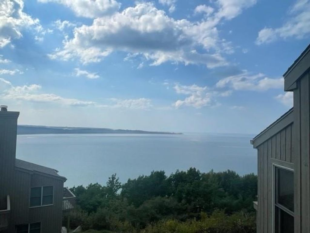 10a Pinnacle, Glen Arbor