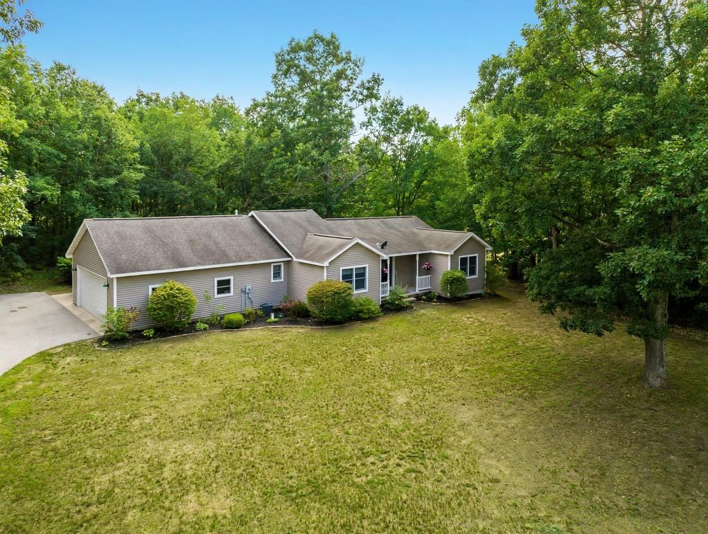 11777 Many Oaks, Interlochen