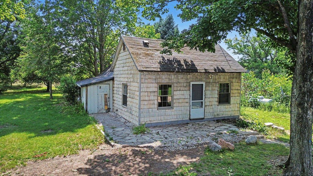 216 E South St, Mesick