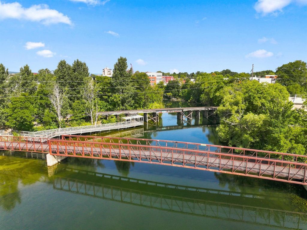 641 Riverine, Traverse City