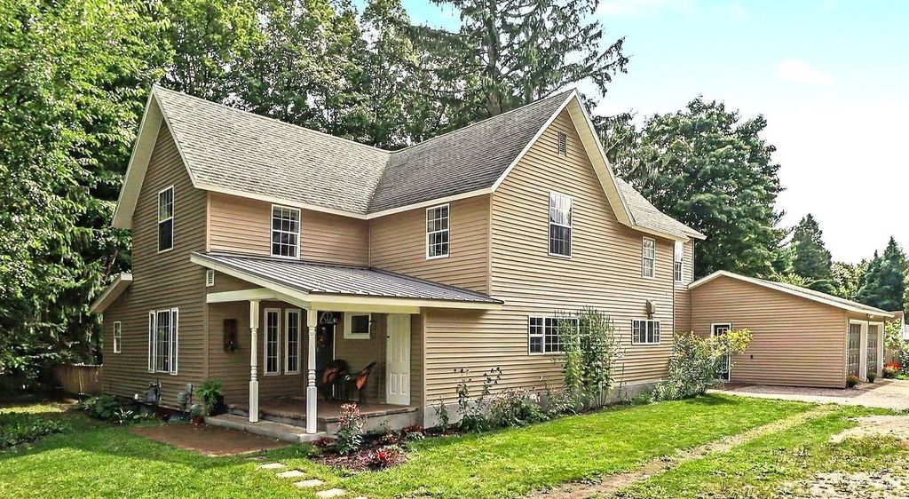 7163 Traverse, Benzonia township