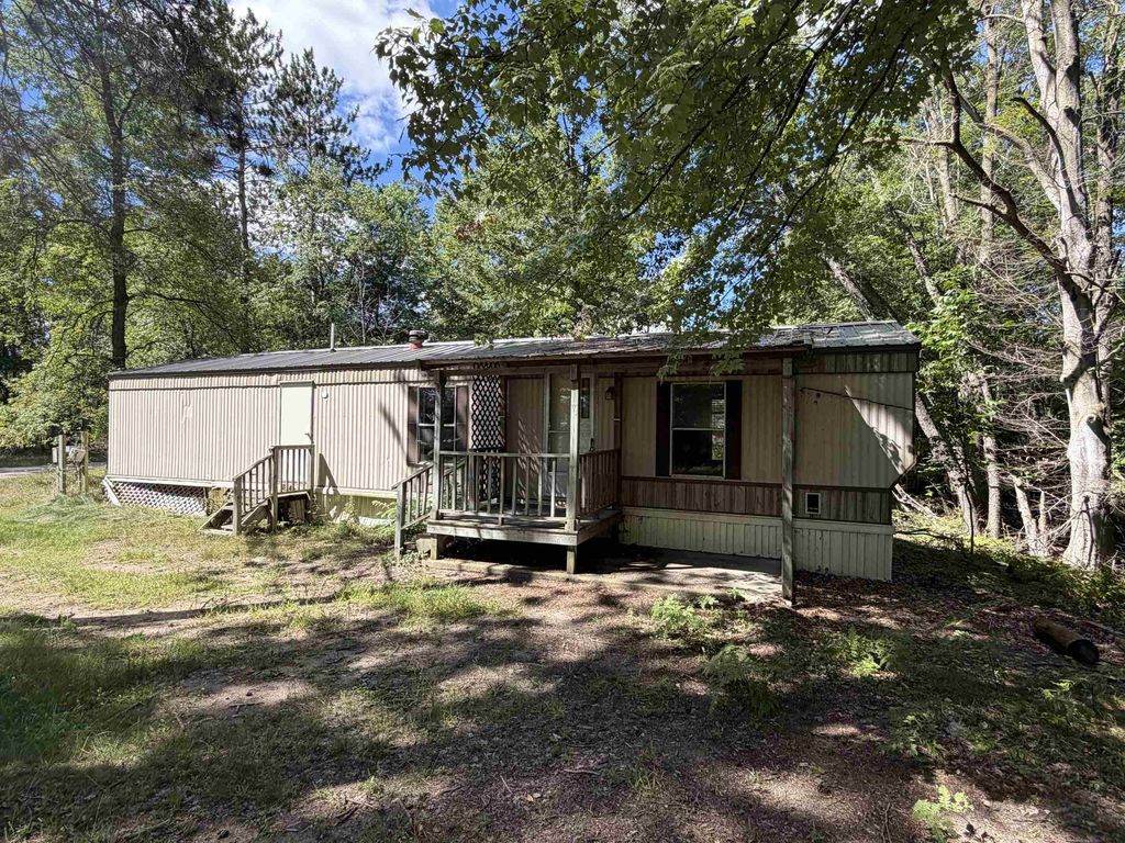 705 Pine, Kearney township