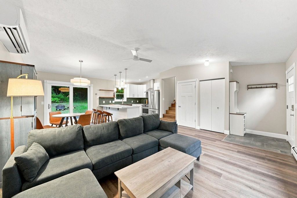 3787 Prouty Rd, Traverse City