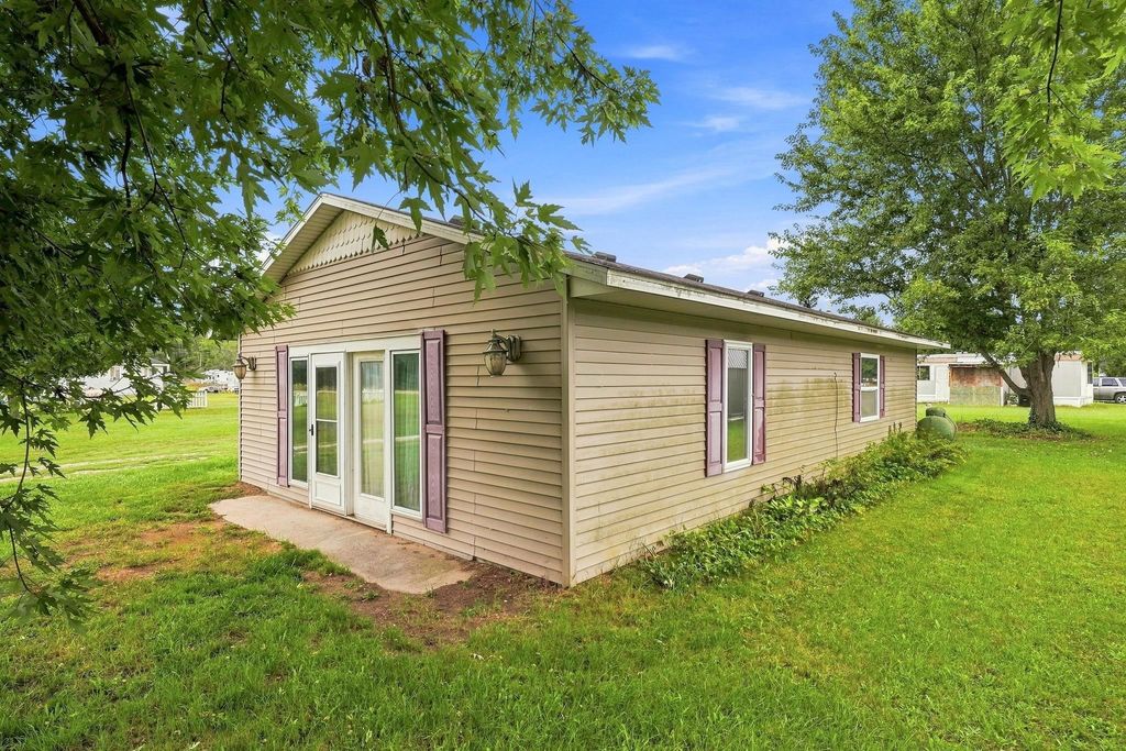 3305 N 3 1/2, Mesick