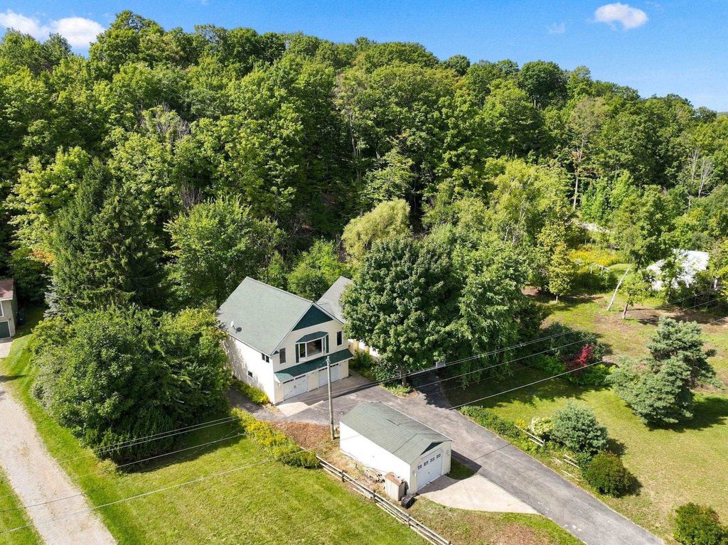 4822 S West Bayshore, Suttons Bay